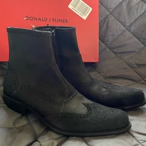 Donald J Pliner Men’s Boots Size 10 Barely Worn